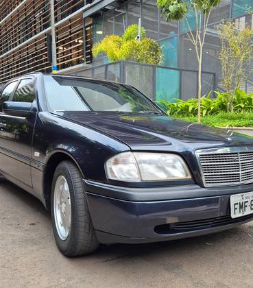 MERCEDES-BENZ C 180 1.8 CLASSIC PLUS GASOLINA 4P MANUAL